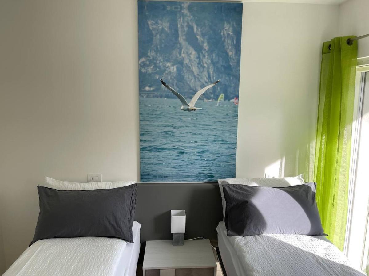Le Terrazze Living Apartment Riva del Garda Ngoại thất bức ảnh
