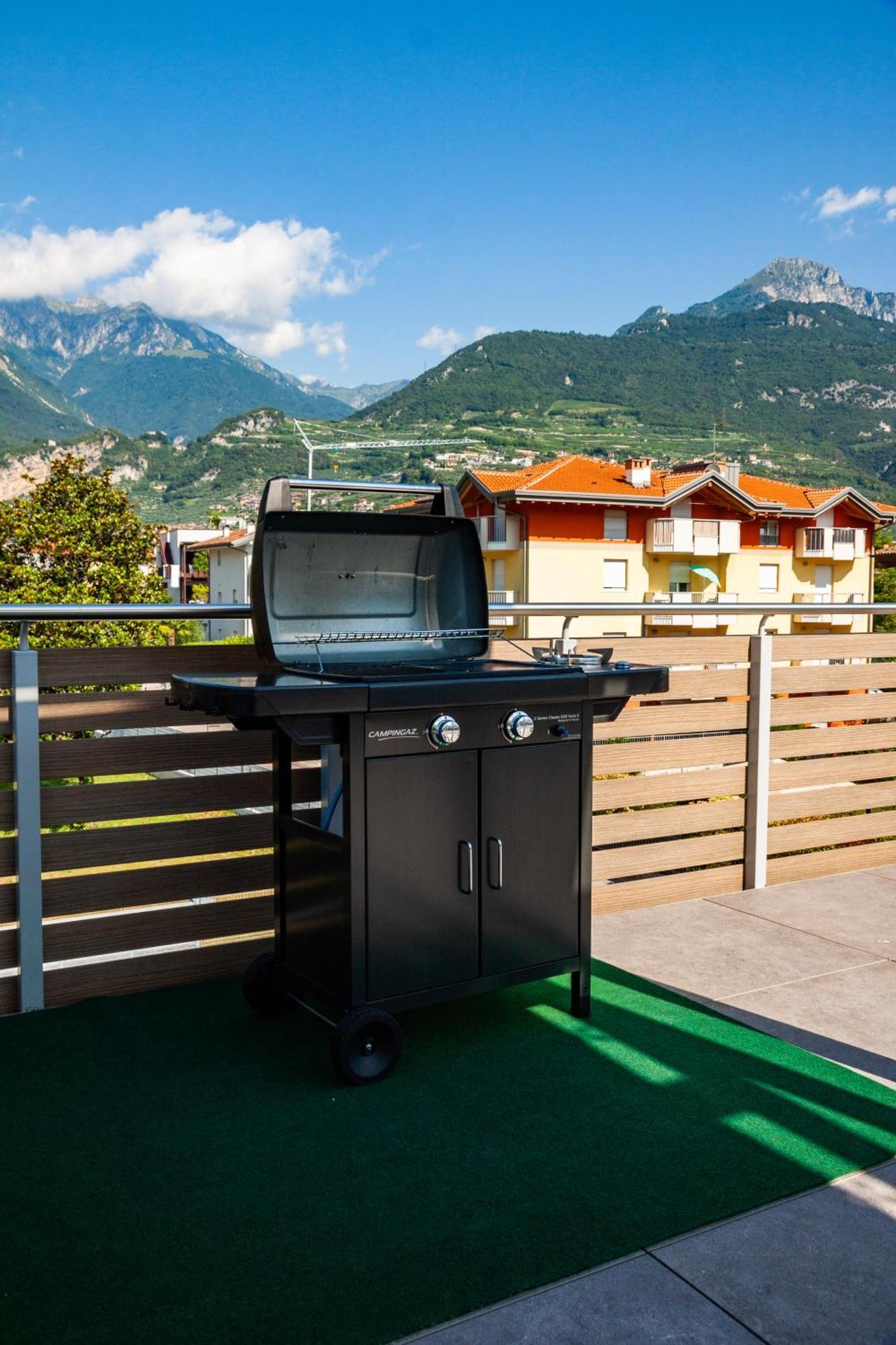 Le Terrazze Living Apartment Riva del Garda Ngoại thất bức ảnh