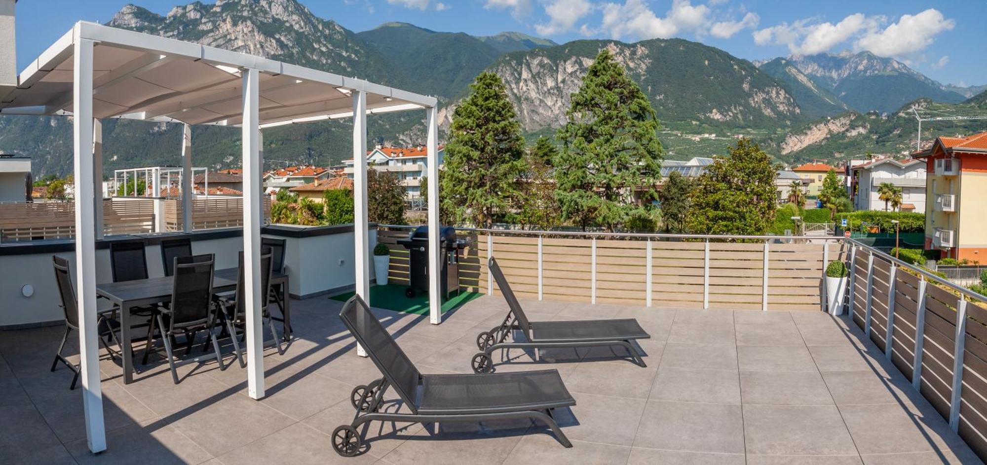 Le Terrazze Living Apartment Riva del Garda Ngoại thất bức ảnh