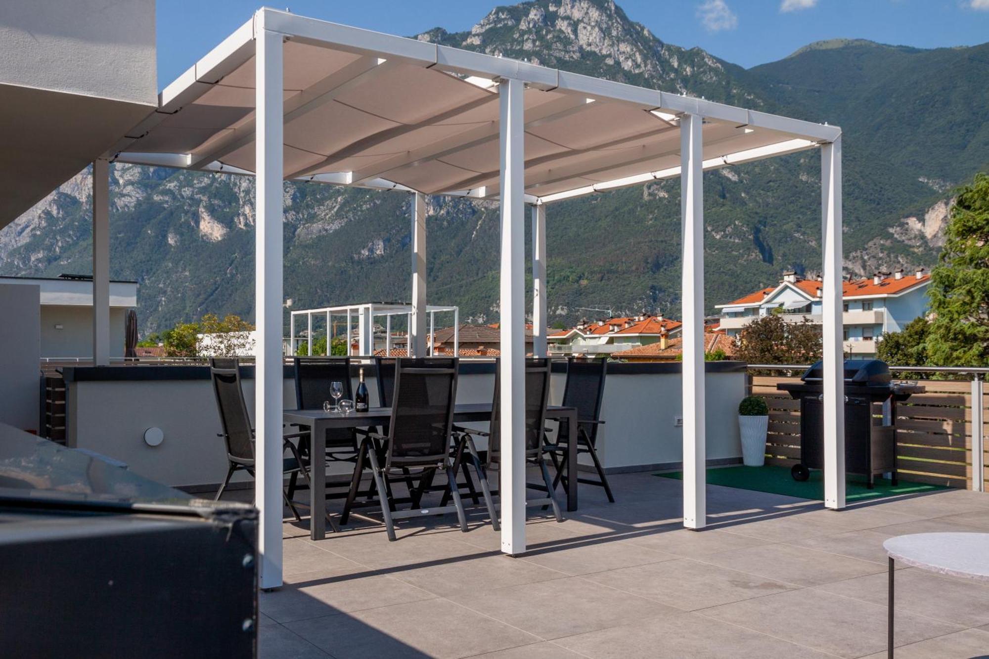 Le Terrazze Living Apartment Riva del Garda Ngoại thất bức ảnh
